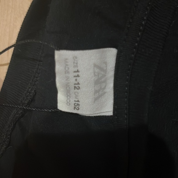 Zara abstract shirt from France - Picture 5 of 5